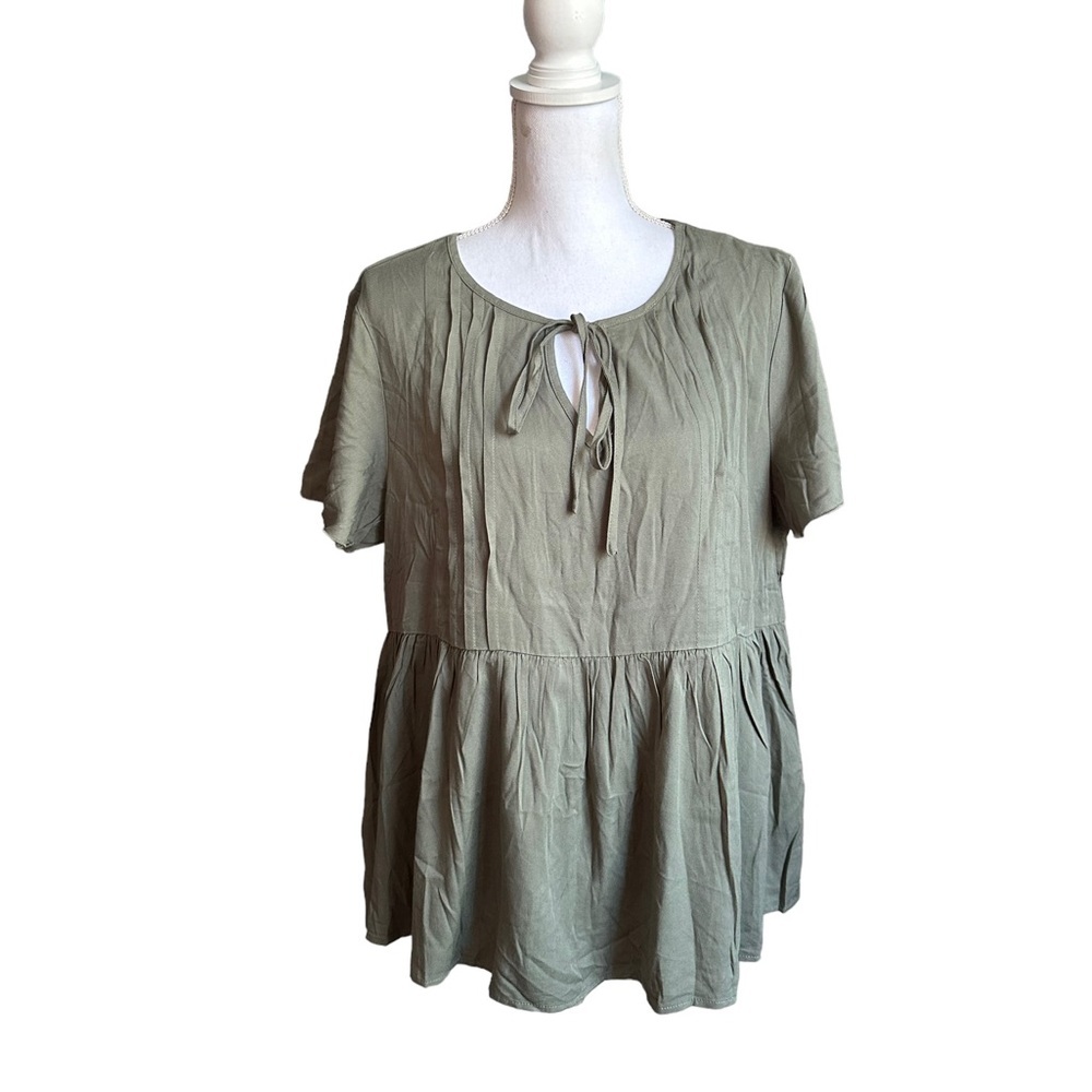 Choo Tee Yeen Olive Green Blouse Size 1XL